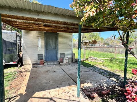 A home in Brownwood