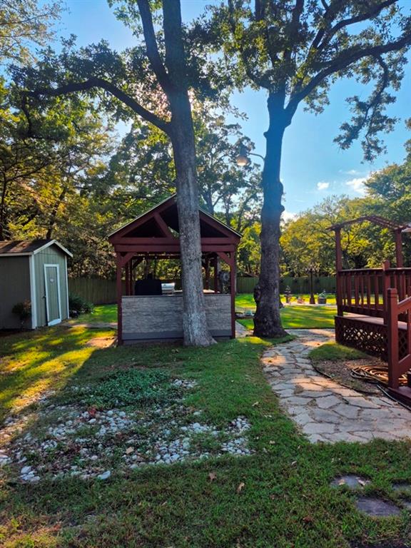 linn isaac - Residential