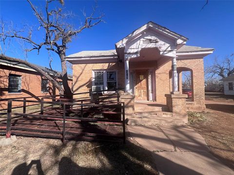 407 Commercial Avenue Anson TX 79501