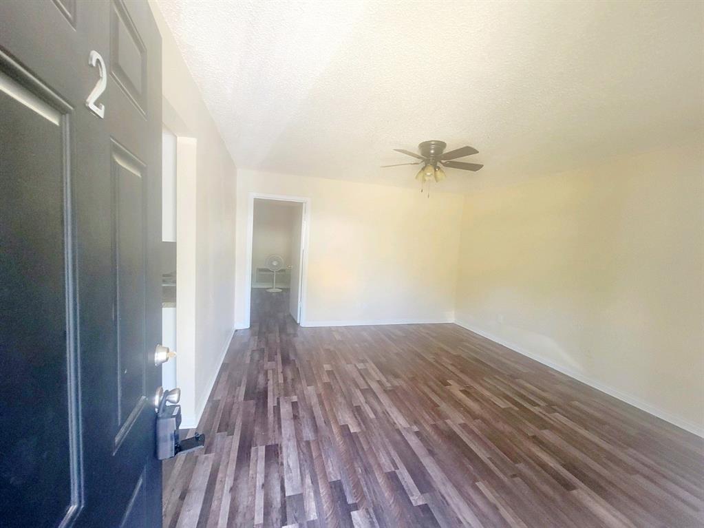 Photo 1 of 15 — 202 Park Circle 2, Sulphur Springs, TX 75482