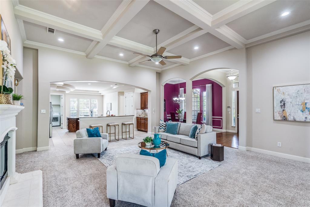 1709 Pecan Grove