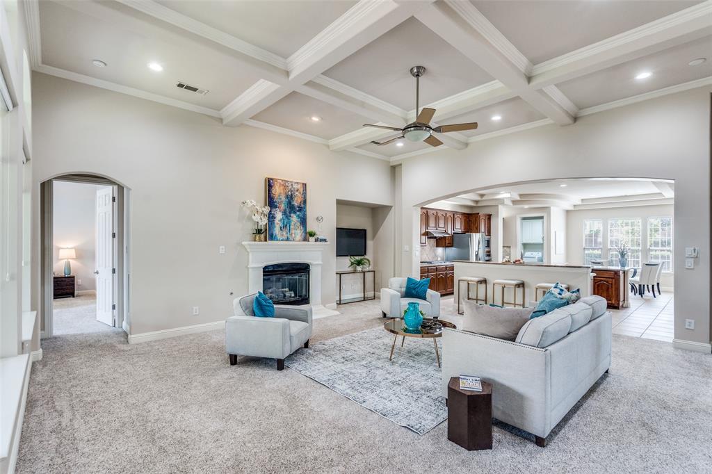 1709 Pecan Grove