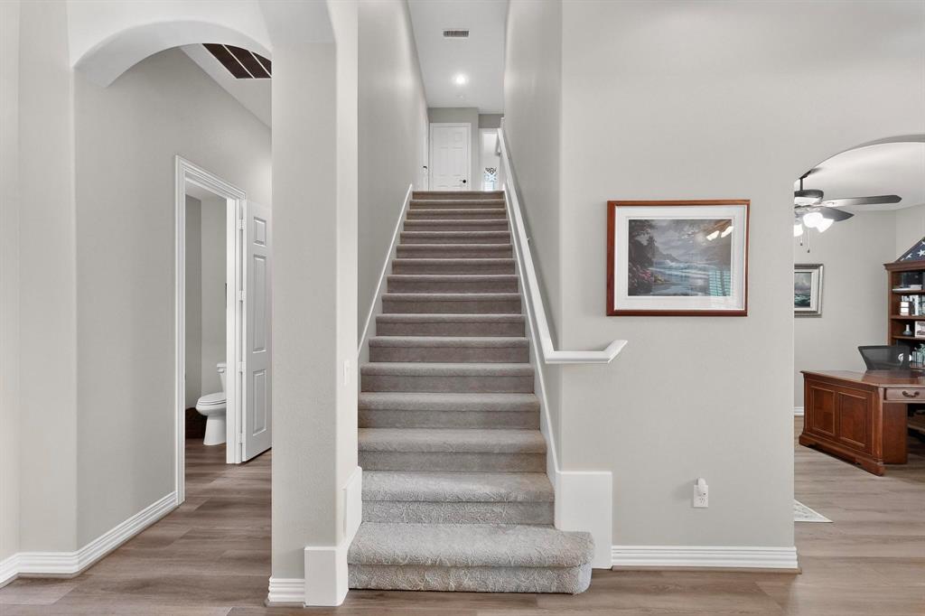 10900 Fieldstone Street