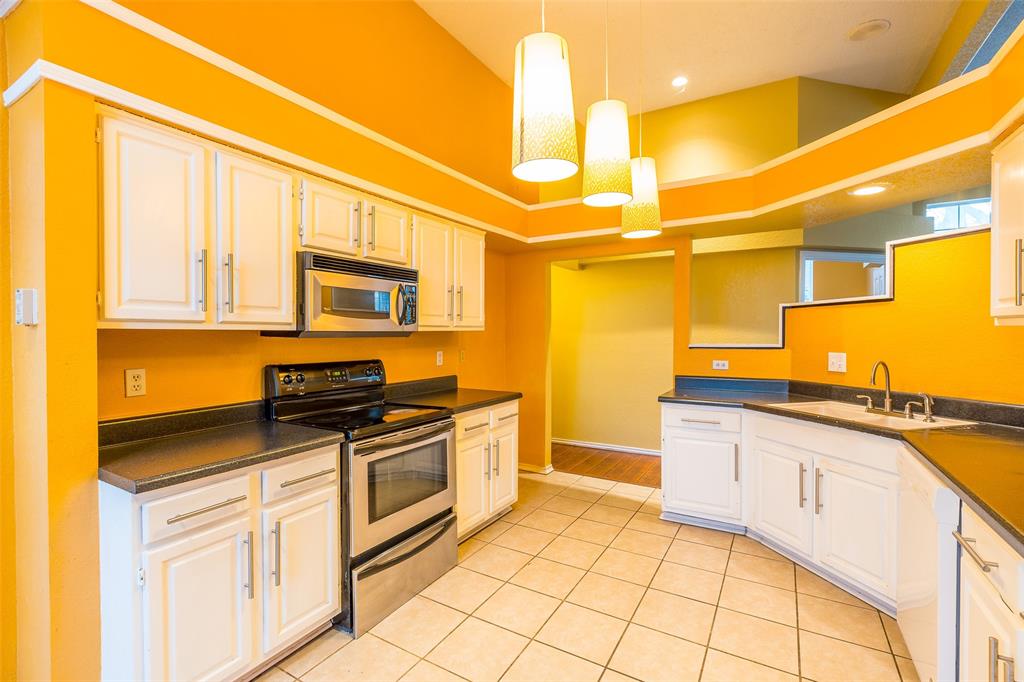 Meadows Add The Grpvine - Residential Lease