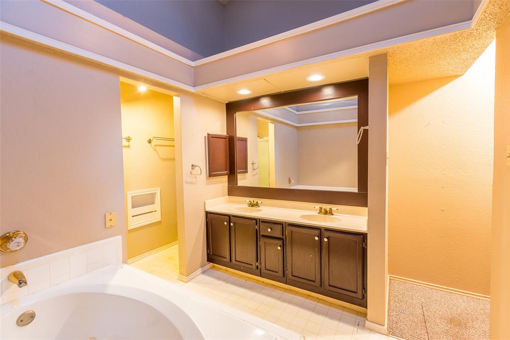 Meadows Add The Grpvine - Residential Lease