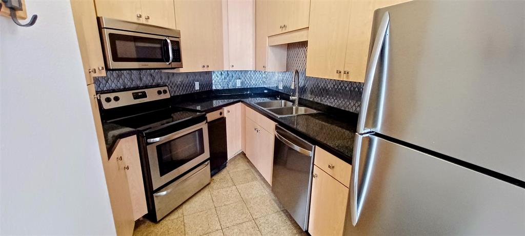 Renaissance On Turtle Creek Condo - Residential