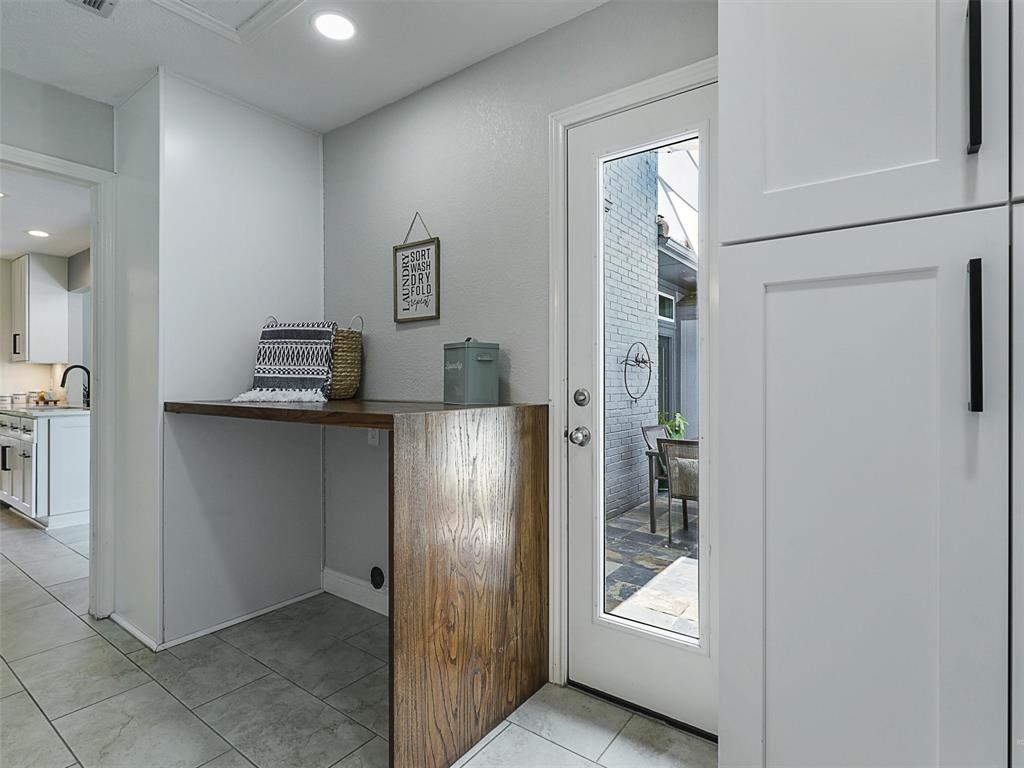 Carrollton, Texas 75007, United States, 3 Bedrooms Bedrooms, ,3 BathroomsBathrooms,Residential,Active,183314