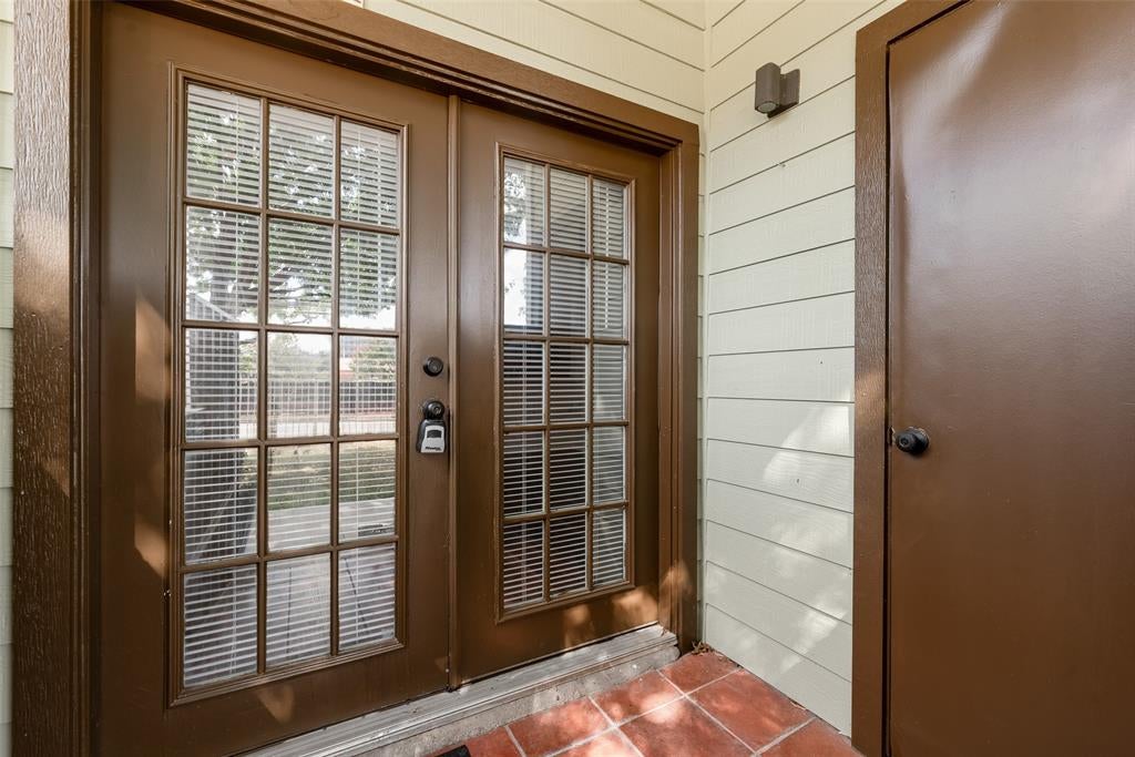 3129 Sondra Drive 102