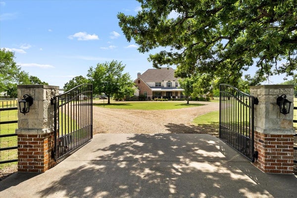 5900 KINGS CREEK DR, KAUFMAN, TX 75142 - Image 4a9386229e5e2ed2d7f5fc5a70eec5d0/197680884