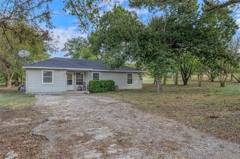 Tiny photo for 419 Walnut Grove Road, Whitewright, TX 75491 (MLS # 21098120)