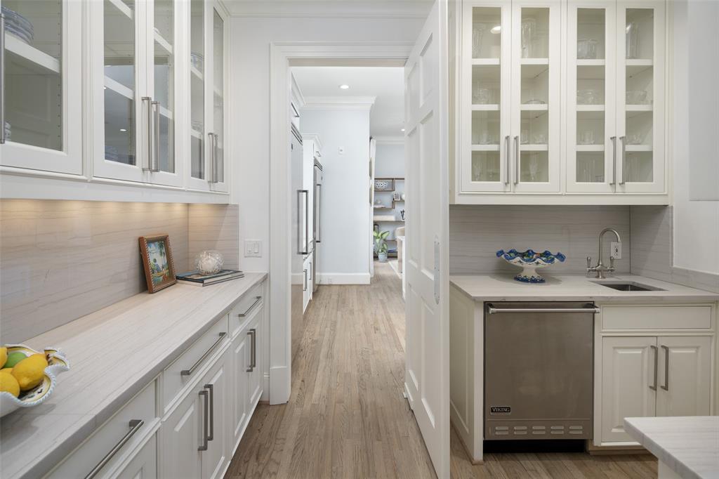 Regents Park - Residential