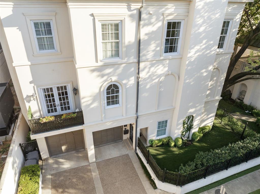 Regents Park - Residential