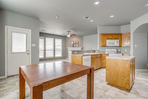 Tiny photo for 10625 Ashmore Drive, Fort Worth, TX 76131 (MLS # 21193832)