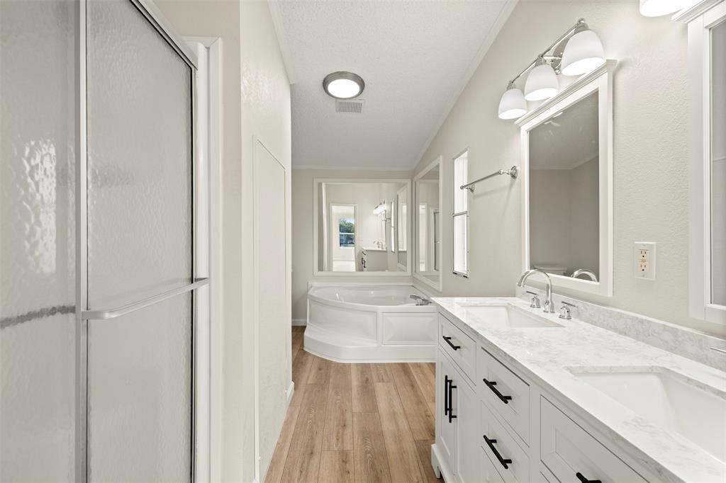 Raintree Meadows - Residential