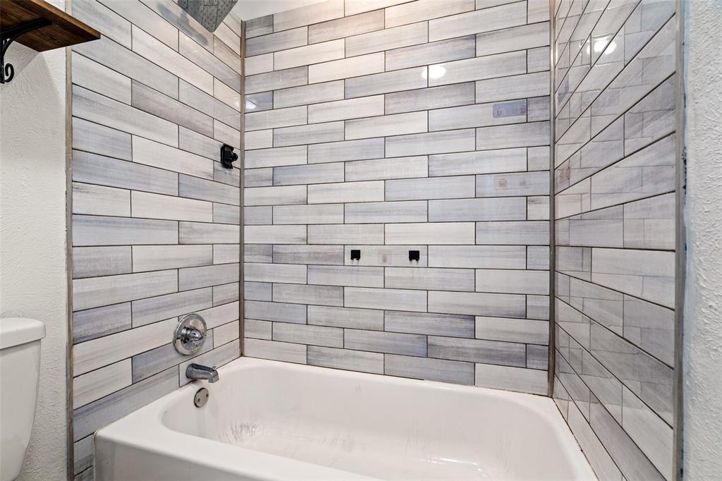 Creekside Twnhms Ph 1 - Residential Lease