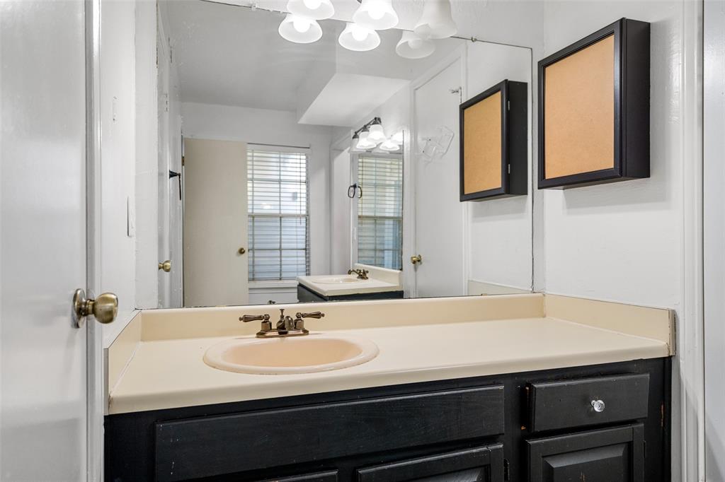 Creekside Twnhms Ph 1 - Residential Lease