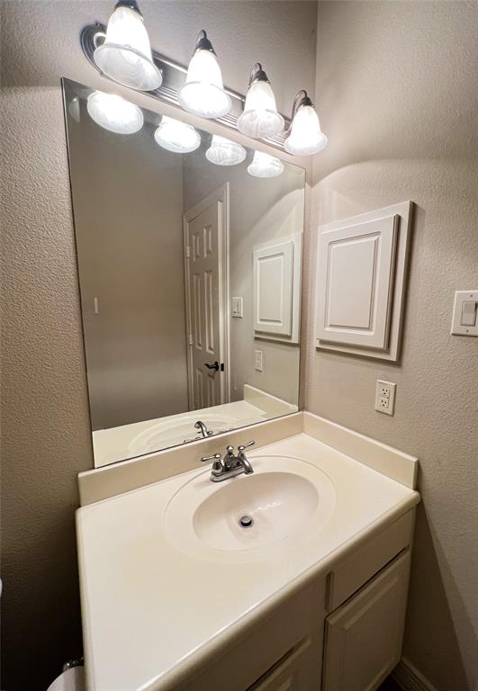 Holland Ave Add Sec 01 - Residential Lease