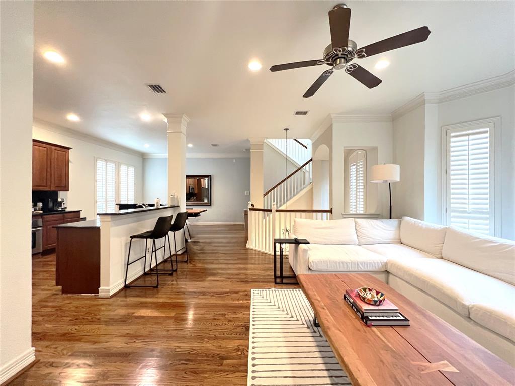 Holland Ave Add Sec 01 - Residential Lease