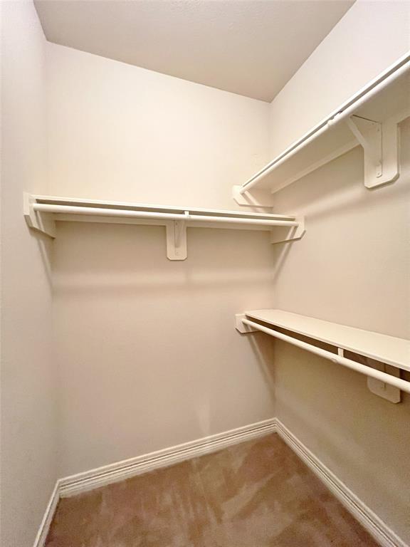 Holland Ave Add Sec 01 - Residential Lease