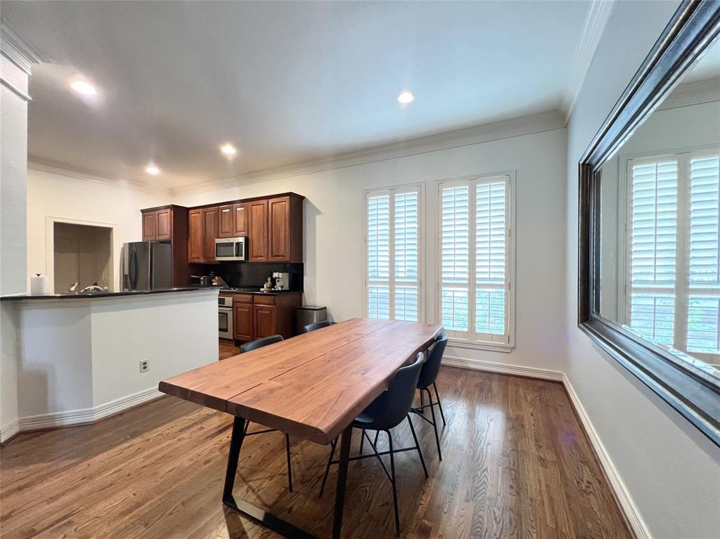 Holland Ave Add Sec 01 - Residential Lease