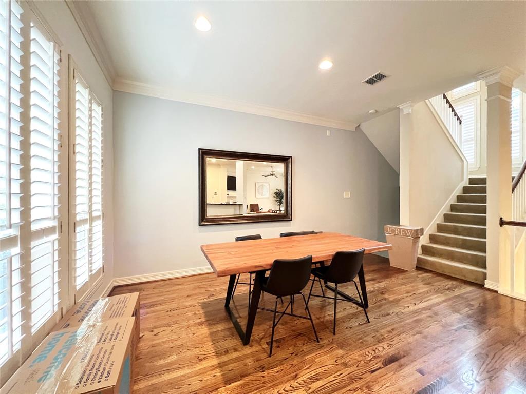 Holland Ave Add Sec 01 - Residential Lease