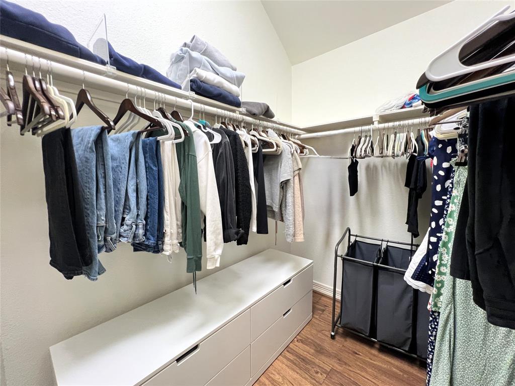 Holland Ave Add Sec 01 - Residential Lease