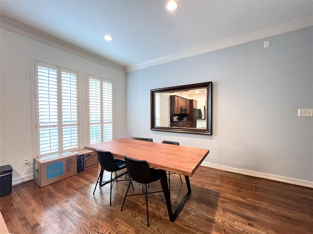 Holland Ave Add Sec 01 - Residential Lease