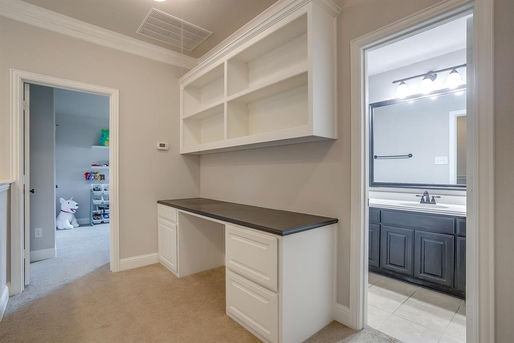 Willow Crk Xing - Residential