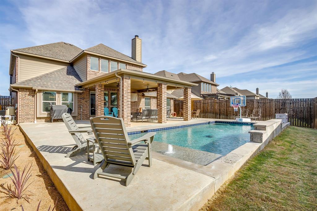 Willow Crk Xing - Residential