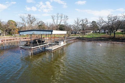 A home in Wills Point