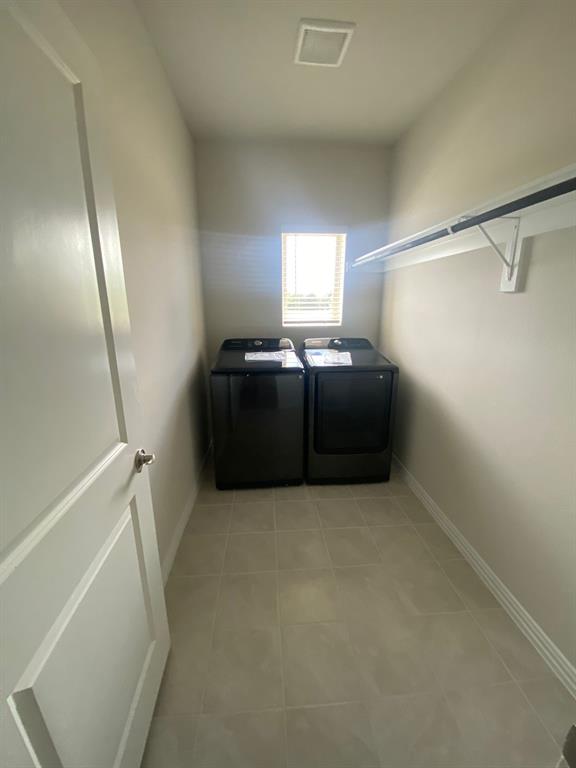 3220 Shortgrass Drive