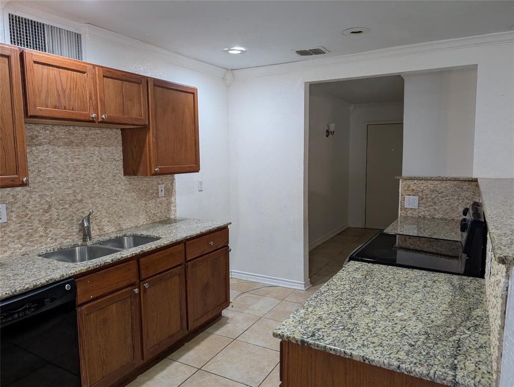 Colony 11 - Residential Lease