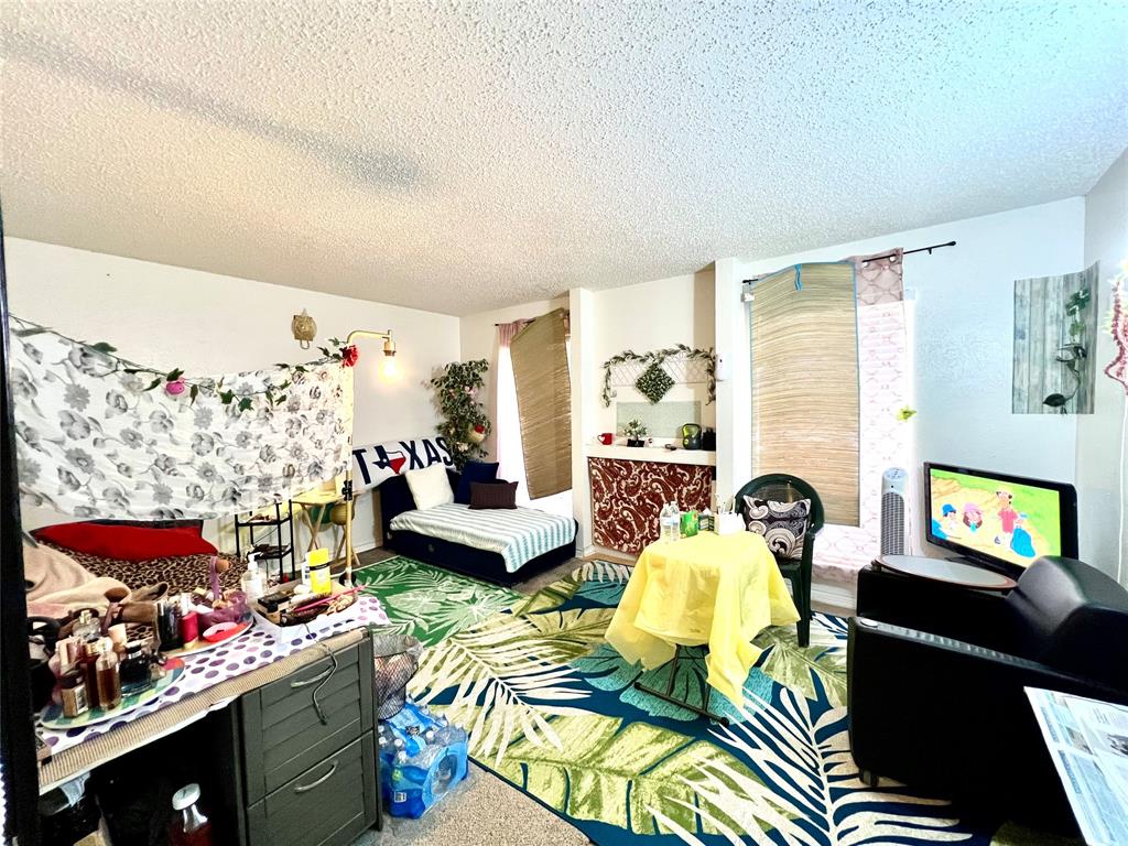 919 S Weathered Drive 140