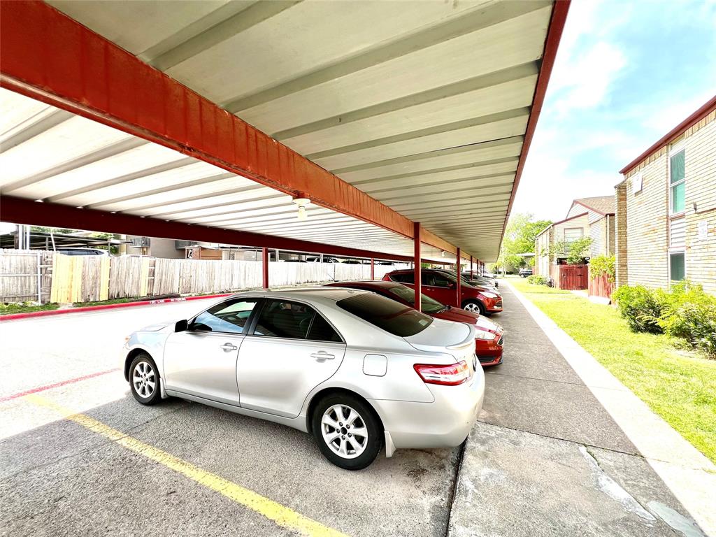 919 S Weathered Drive 140