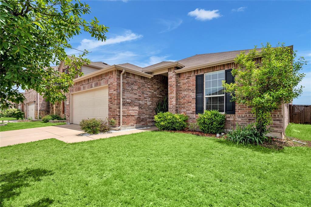 2336 Bermont Red Lane