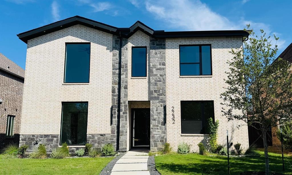 2232 chenault Drive