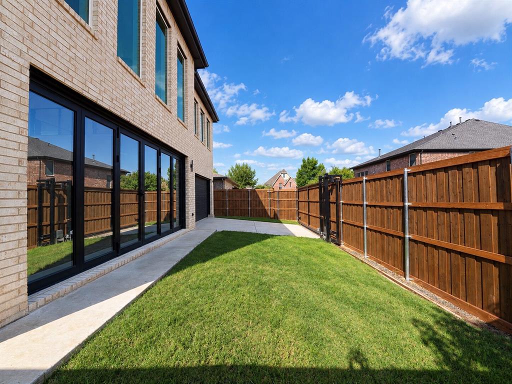 2232 chenault Drive