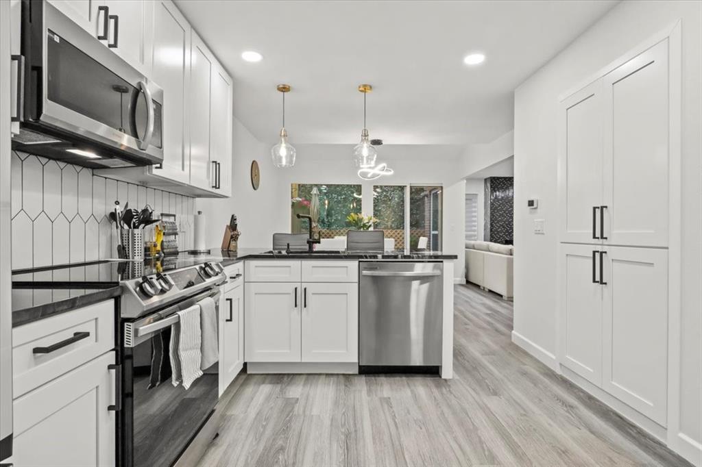 Shorewood Park Estates - Residential Lease