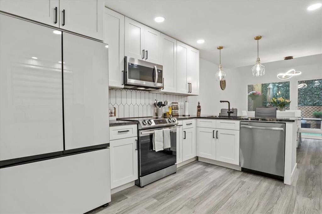 Shorewood Park Estates - Residential Lease