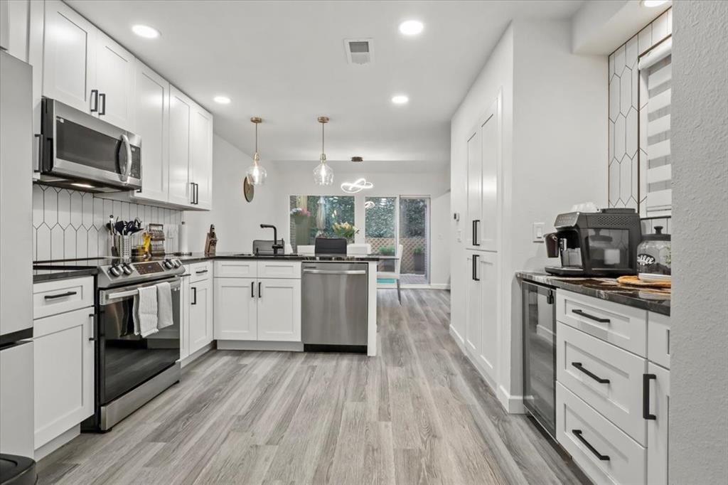 Shorewood Park Estates - Residential Lease