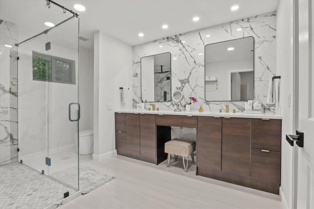 Shorewood Park Estates - Residential Lease