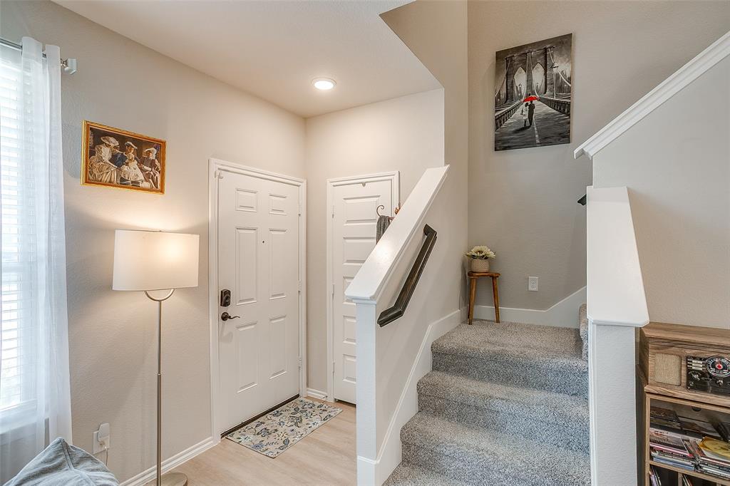 Cloverleaf - Residential