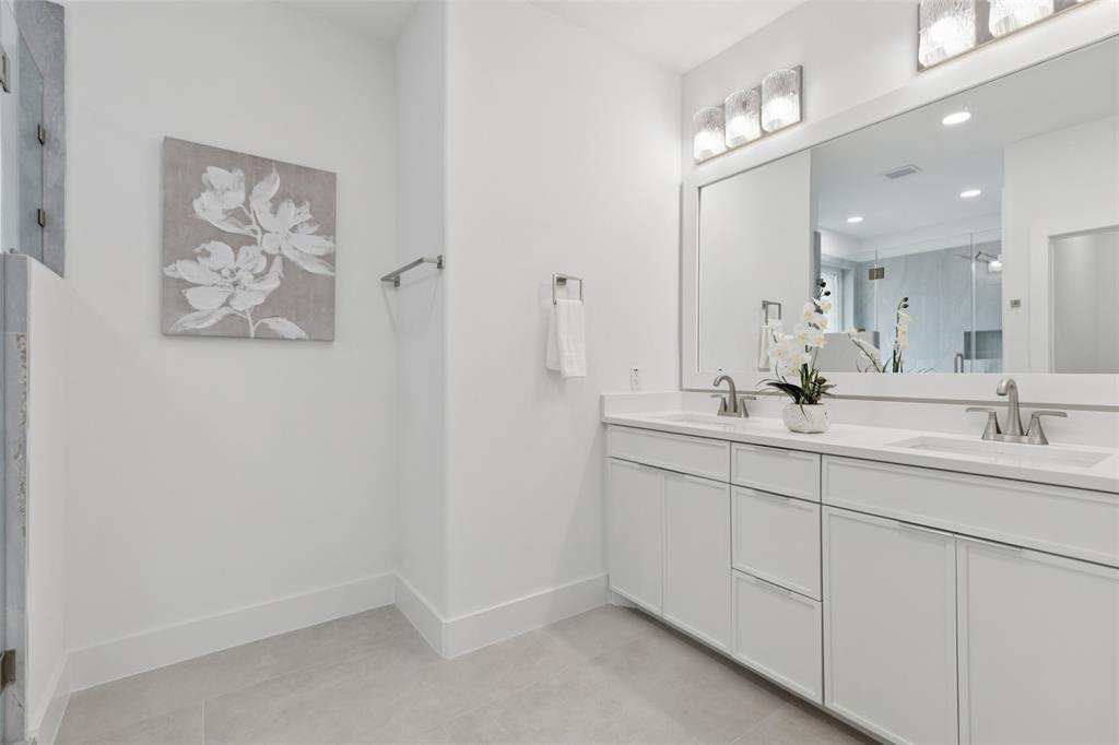 The Enclave at 10th Street - Residential Lease