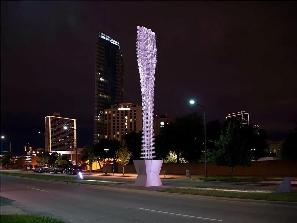 Texas & Pacific Lofts Condo - Residential