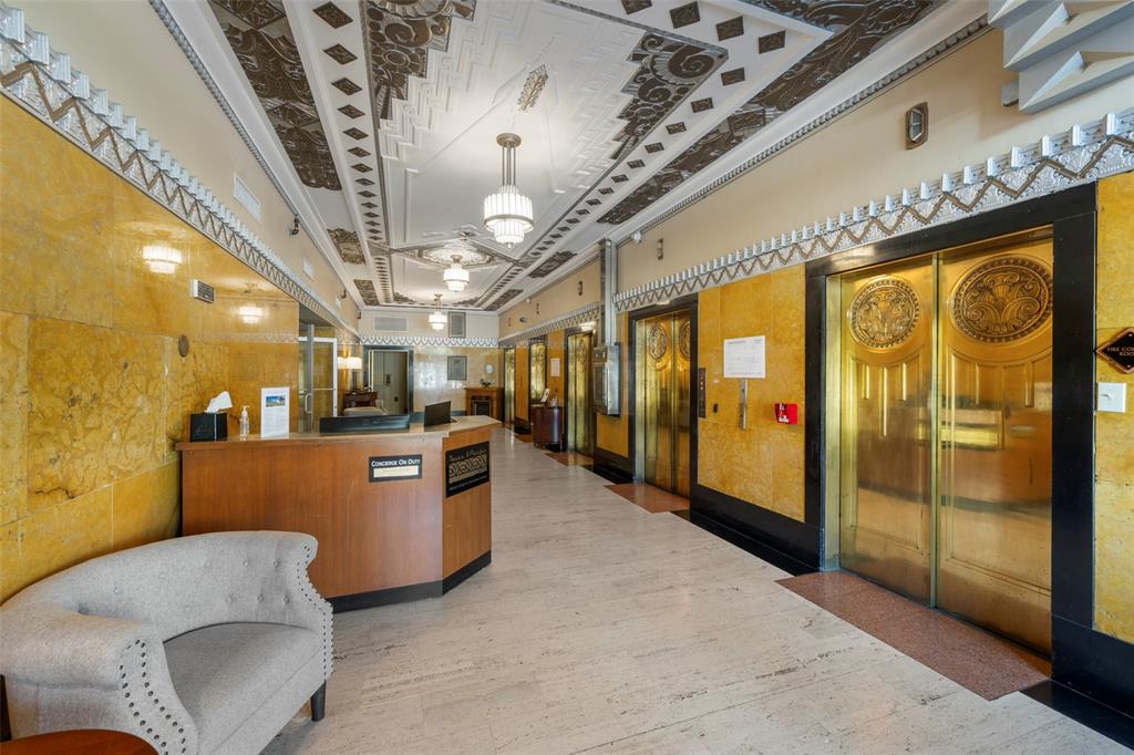 Texas & Pacific Lofts Condo - Residential