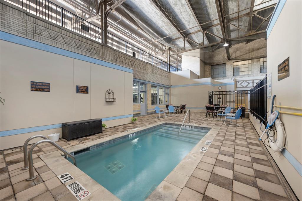 Texas & Pacific Lofts Condo - Residential