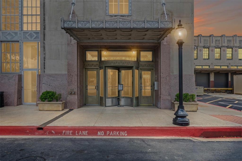 Texas & Pacific Lofts Condo - Residential