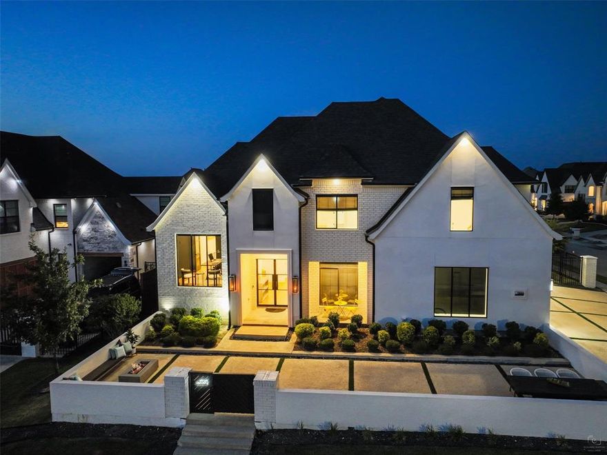 Welcome to this exceptional custom built Jeff Pfieffer home located within the prestigious Saddle Creek subdivision. This stunning 5 bedroom, 4.5 bath home has been meticulously designed with luxurious features and modern conveniences, ensuring a lifestyle of comfort and elegance. Upon entering, you'll be  captivated by the seamless blend of sophistication and functionality. The main level showcases extensive wood floors, custom built ins, a wine wall, and a mud room to die for. The chef's kitchen is a culinary masterpiece, featuring commercial-grade appliances that will delight even the most discerning home cook. The high-end finishes and spacious layout make it a true focal point, perfect for entertaining family and friends. With soaring ceilings and automatic shades, this home brings together contemporary style and practicality. The backyard features lush turf, a clean-line pool with water features. For those who love to entertain, the outdoor kitchen is an entertainer's dream.