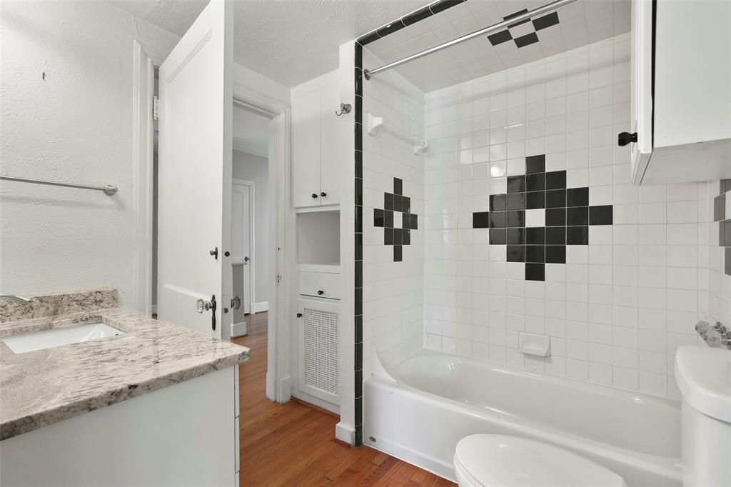 BLK 2142 TR 9 50X120 ORAM & BRYAN PKY VOL9923 - Residential Lease