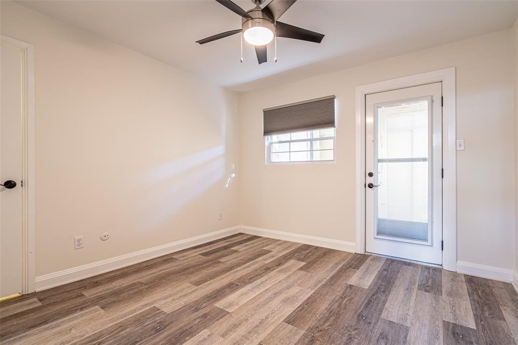 Chart House Condo The - Residential